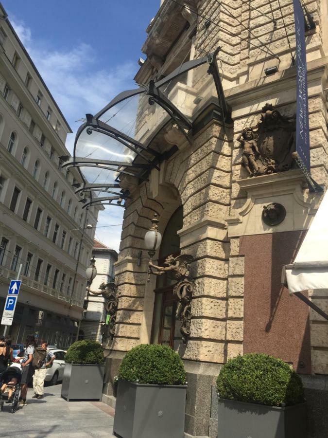 No. 11 Apartment With 2 Bathrooms Next To Railway Station بودابست المظهر الخارجي الصورة